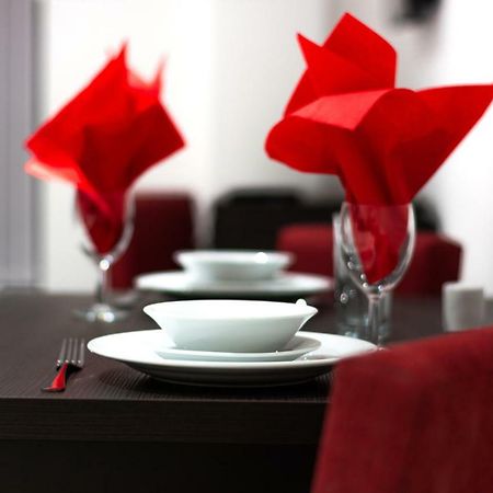 Somerville Apartments London Heathrow Хитроу Экстерьер фото