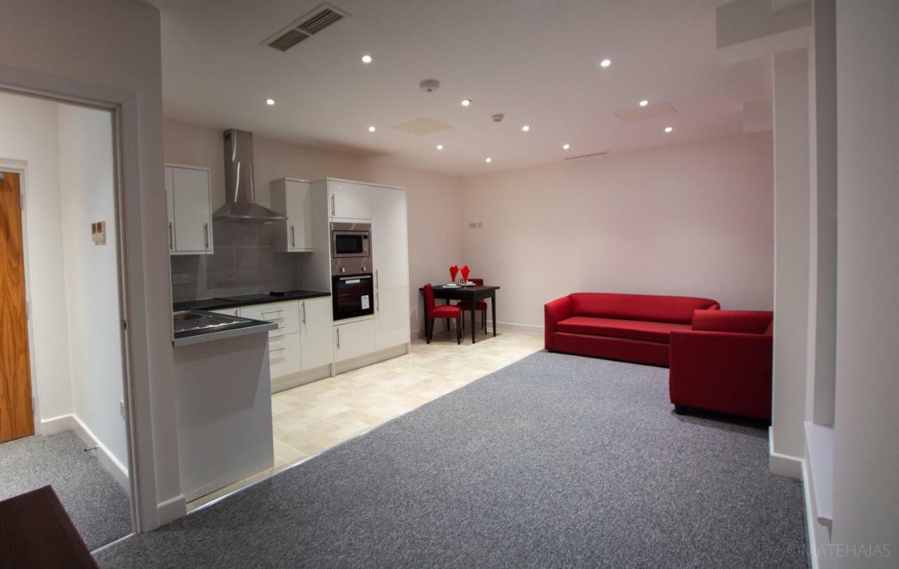 Somerville Apartments London Heathrow Хитроу Экстерьер фото